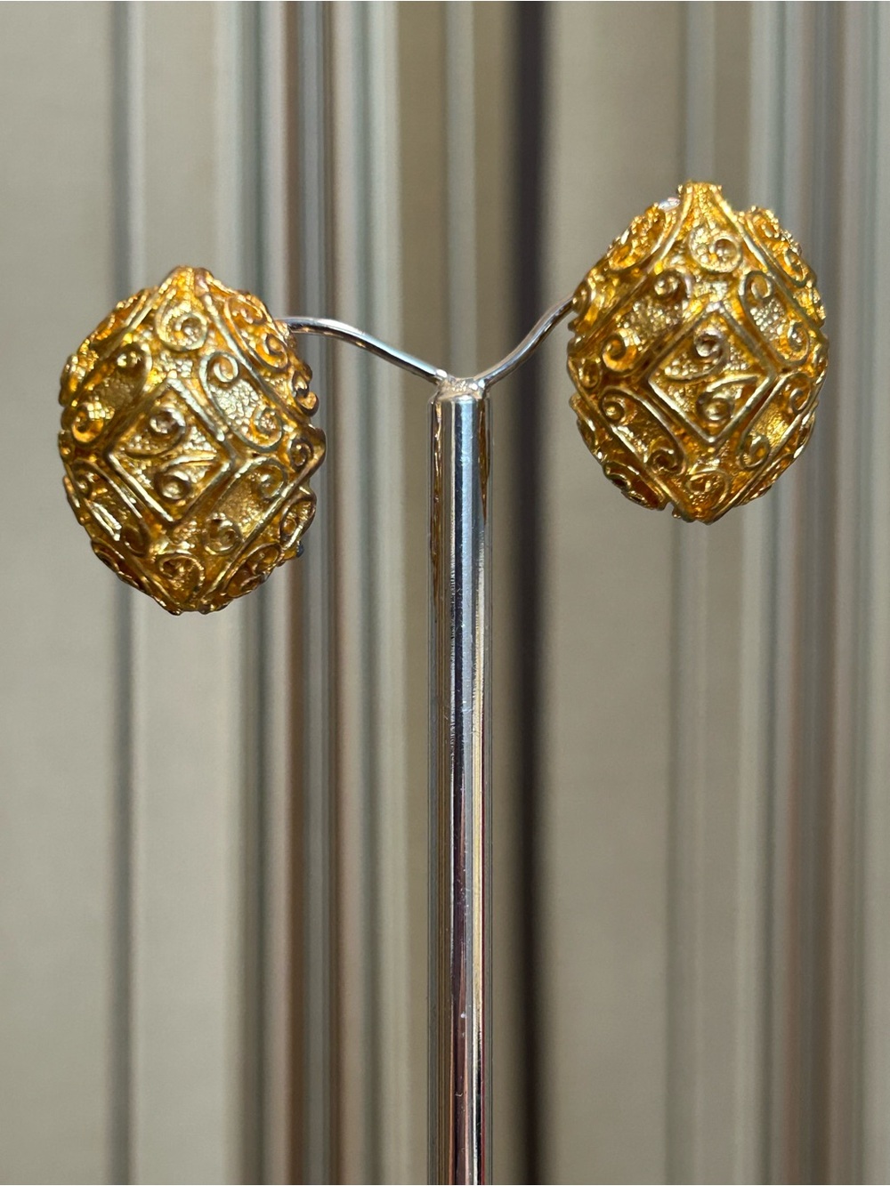 80's Dome earrings